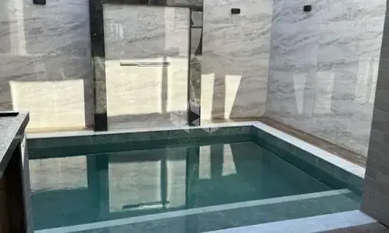 Triplex a venda na praia grande, bairro boqueirão, com 4 quartos, 4 suites e  vagas .
