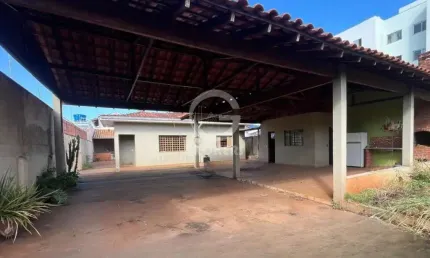 Casa para venda em londrina, vila brasil, 3 dormitórios, 1 suíte, 2 banheiros, 4 vagas