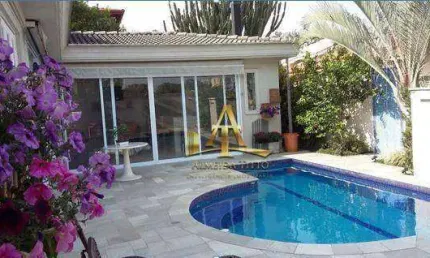 Excelente casa à venda no Residencial Alphaville 05 - Confira!