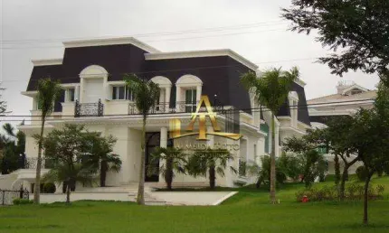 Belíssima Mansão á Venda no Residencial Tamboré 2 - Confira