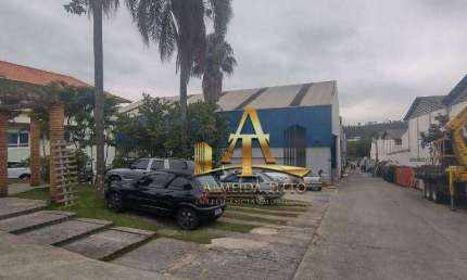 Galpão à Venda com 4000 m²  - Chácara do Solar I (Fazendinha) em Santana de Parnaíba/SP.