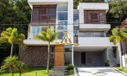 Casa em Condomínio à Venda com 360 m²  - Quintas do Ingaí -(Aldeia da Serra) Santana de Parnaíba/SP.