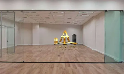 Loja para Locação com 309 m² por R$ 29.635/mês - Centro de Carapicuíba/SP.