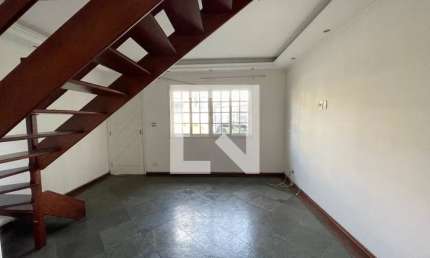 Casa de condomínio à venda com 84 m², 2 quartos e 2 vagas