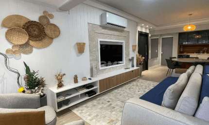 Apartamento quadra mar de 3 Dormitórios Finamente Mobiliado para Aluguel Anual no Centro  Balneário