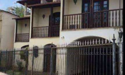 Casa com 3 dormitórios à venda por R$ 699.000 - Santa Cecília - Juiz de Fora/MG