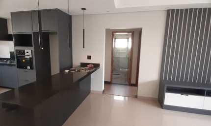 CASA PARA ALUGAR COM 3 QUARTOS SENDO 1 SUÍTE E 2 VAGAS NO BAIRRO SWIFT EM CAMPINAS