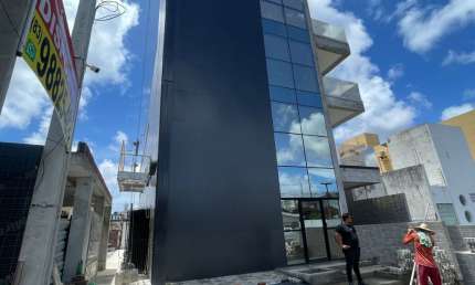 Sala Comercial / Andar inteiro, para alugar (na Avenida Júlia Freire)