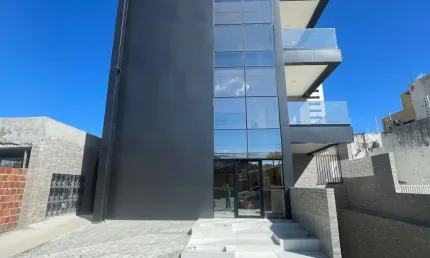 Sala Comercial / Andar inteiro, para alugar (na Avenida Júlia Freire)