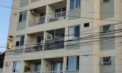 Apartamento 02 quartos, sendo uma suíte com armários  modulados e ar condicionado e ventilador de teto, no IPS  -  Campos dos Goytacazes