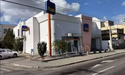Prédio com 1 sala para alugar no Centro, Campos dos Goytacazes 