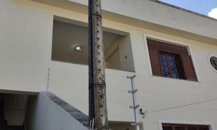 Casa com 3 quartos para alugar no Parque Califórnia, Campos dos Goytacazes 