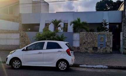 Casa com 6 quartos à venda no Parque Turf Club, Campos dos Goytacazes 