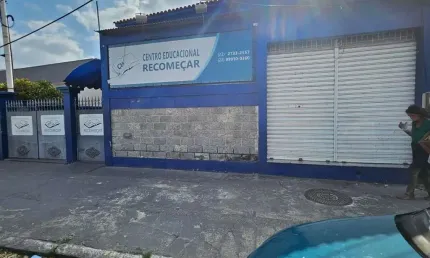 Casa Comercial em Parque Jardim Carioca  -  Campos dos Goytacazes