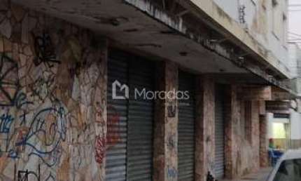Apartamento 03 Dorm. em Centro  -  Campos dos Goytacazes