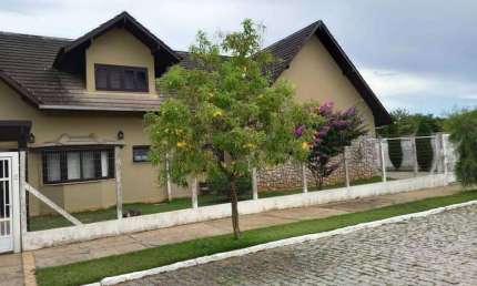 Casa com 4 quartos à venda na Vila da Rainha, Campos dos Goytacazes 