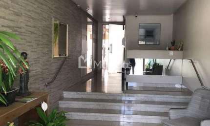 Apartamento de 2 quartos , sendo uma suíte com armários modulados, sala ampla, banheiro social, cozinha com armários modulados, área de serviço e vaga de garagem.em Centro  -  Campos dos Goytacazes