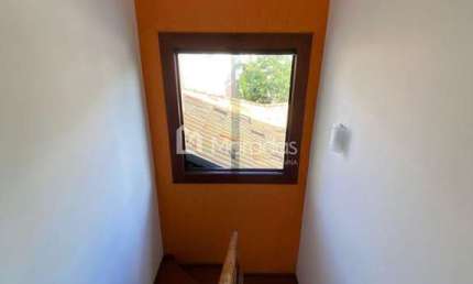 Excelente casa duplex em condomínio Green Peace, composta de 4 quartos sendo 1 suíte.