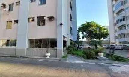 Apartamento com 2 quartos para alugar no Centro, Campos dos Goytacazes  por R$ 1.000