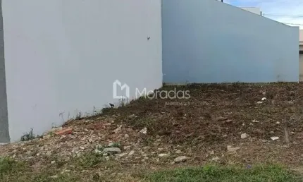 Terreno à venda no Jardim Botânico, Campos dos Goytacazes  por R$ 80.000
