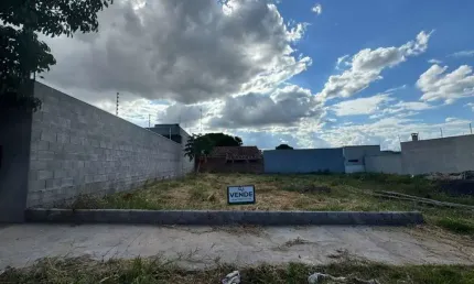 Terreno à venda na Rua Pioneiro Hideo Toda, Zona 31, Maringá