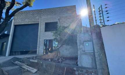 Barracão / Galpão / Depósito com 2 salas para alugar na Rua Amílcar Vecchi, 791, Jardim América, Maringá