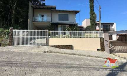 Sobrado C/Otimo Padrao C/03 Quartos Sendo 01 Suite+Closet+Moveis +Edicula no Bairro Boa Vista!