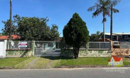 Residencia em Alvenaria +Area C/Churrasqueira + Terreno C/Area total de 363 m2 No Bairro Espinheiros!