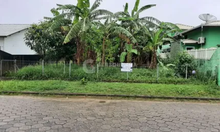 Terreno à venda no Centro, Penha 