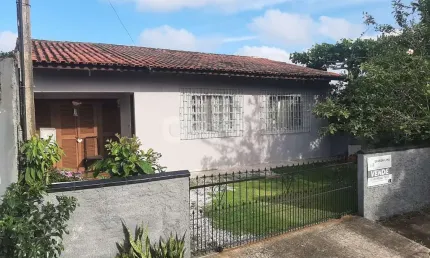 Casa com 2 quartos à venda no Centro, Penha 