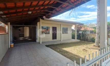 Casa com 3 quartos à venda no Centro, Penha 