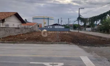 Terreno à venda no Armação, Penha 