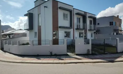 Sobrado para venda em palhoça, bela vista - vale verde, 2 dormitórios, 2 banheiros, 1 vaga