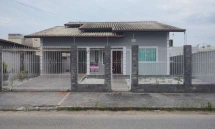 Casa para Venda em Palhoça, Aririu, 3 dormitórios, 1 suíte, 2 banheiros, 2 vagas