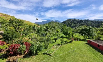 Chácara / sítio com 3 quartos à venda na Estrada do Salgueiro, 751, Tinguá, Nova Iguaçu