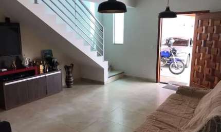 Casa com 2 quartos à venda no Icaivera, Contagem 