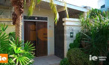 Casa comercial à venda no Centro, Rolândia 