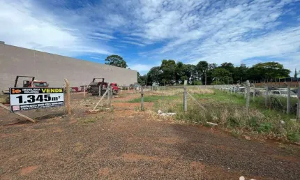 Terreno à venda, 1345 m² por R$ 700.000,00 - Centro - Rolândia/PR