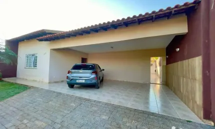 Casa com 3 quartos à venda no Jardim Roland, Rolândia 