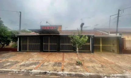 Casa com 2 dormitórios à venda, 148 m² por R$ 320.000 - Jardim Novo Horizonte - Rolândia/PR