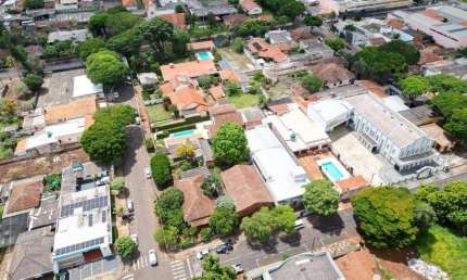 Casa com 600m² de terreno no Centro à venda por R$ 590.000 - Centro - Rolândia/PR