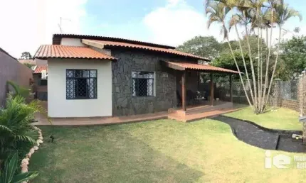 Casa com 3 dormitórios à venda, 165 m² por R$ 550.000,00 - Jardim Santa Monica - Rolândia/PR