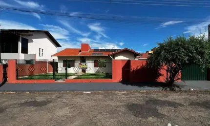 Casa com 3 dormitórios à venda, 143 m² por R$ 550.000,00 - Jardim Roland - Rolândia/PR