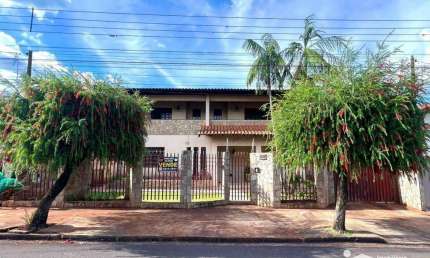 Casa com 5 dormitórios à venda, 350 m² por R$ 1.500.000,00 - Jardim Alto da Boa Vista - Rolândia/PR