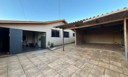 Casa com 4 dormitórios à venda, 200 m² por R$ 250.000 - Jardim Bandeirantes - Rolândia/PR