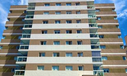 Apartamento à venda com 2 dormitórios sendo 1 suíte no Cristo rei. ( 1 vaga de garagem)