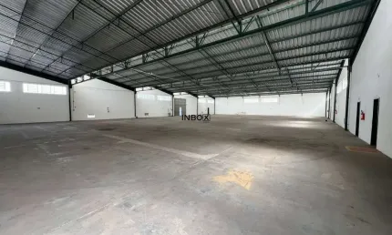 INBOX CIA IMOBILIÁRIA ALUGA PAVILHÃO COM 1500M² COM DOCA PRA CARREGAMENTO AS MARGENS DA RODOVIA NA CIDADE DE FARROUPILHA
