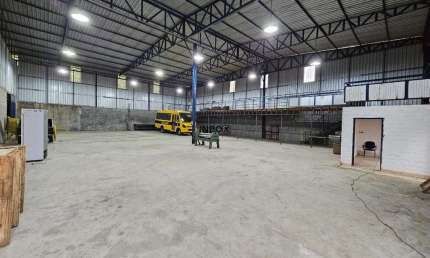 PAVILHÃO COM 650M² NO BAIRRO SÃO ROQUE NA CIDADE DE BENTO GONÇALVES