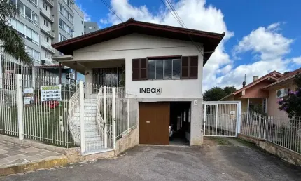 INBOX CIA IMOBILIÁRIA VENDE - Casa no bairro Universitário em Bento Gonçalves