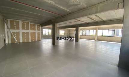 INBOX CIA IMOBILIÁRIA ALUGA - Sala comercial NA CIDADE ALTA.